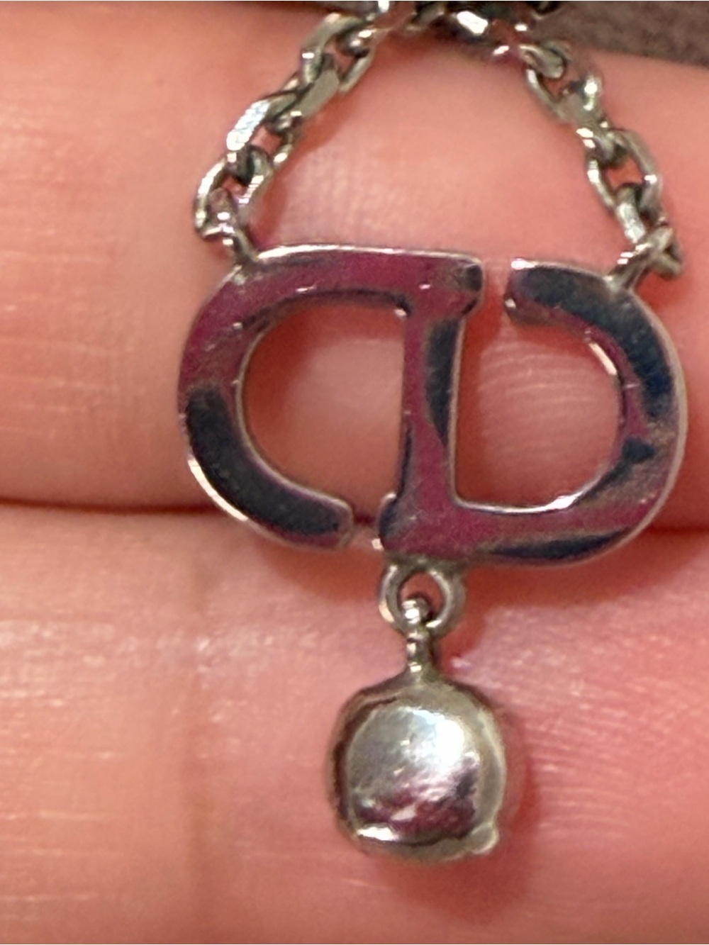 🌷DIOR Petit Pink Crystal 'CD' Pendant Necklace - Picture 6 of 14